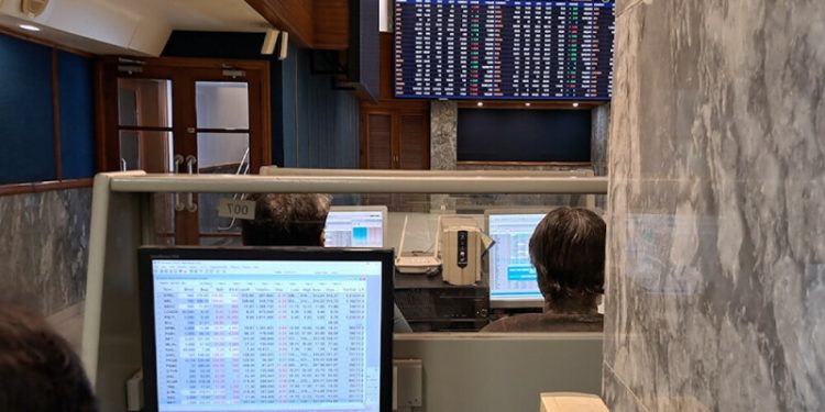 KSE-100 hits record high, surges past 87,000 amid energy sector rally