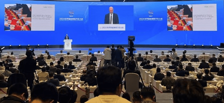 Booming Smart EV in China Benefit for The World: German Executives