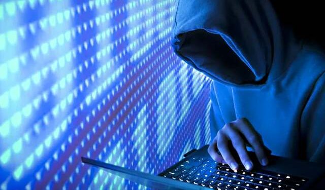 Chinese hackers breached US court wiretap systems, WSJ reports