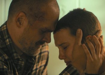 David Harbour says the 'Stranger Things' cast was 'uncontrollably sobbing' at the series finale — what he says is the 'best episode' of the series