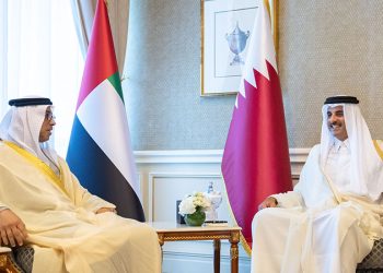 Emir of Qatar, Sheikh Mansour discuss brotherly relations in Doha