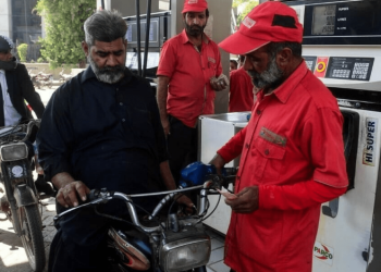 Govt reduces petrol price by Rs2.07, HSD’s by Rs3.40 per litre