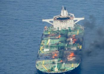 Houthis strike tanker off Yemen, causing minor damage and no injuries