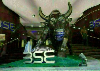 Indian shares drop as prospect of delayed domestic rate cuts dulls sentiment