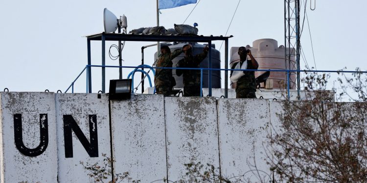 Israeli forces fire on UN peacekeepers in Lebanon, wounding two