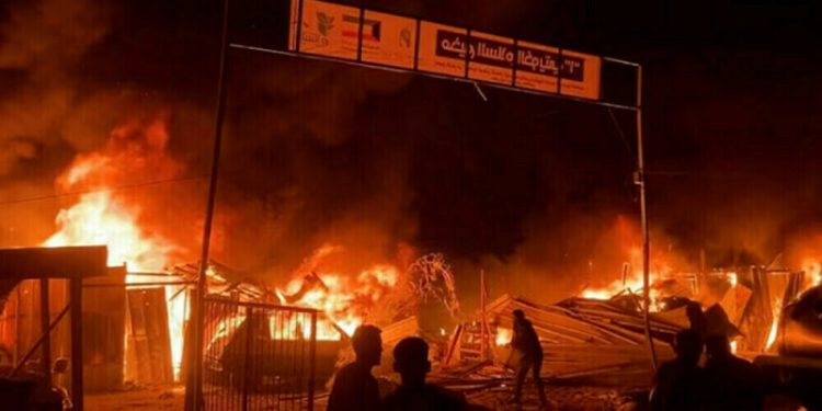 Israeli strike kills Lebanese troops as France hosts aid conference