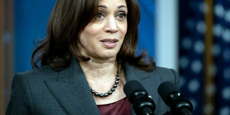 Kamala Harris drinks beer on late night TV