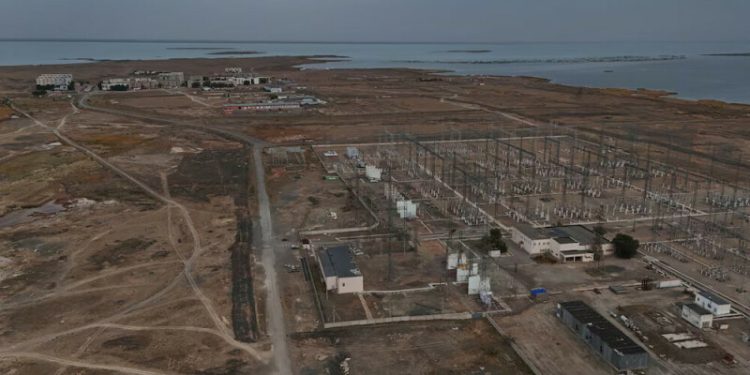 Kazakhstan votes on whether to build first nuclear plant