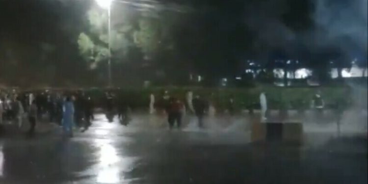 PTI supporters flock to D-Chowk as heavy rain dampens impact of police’s tear gas shelling