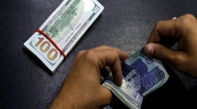 Pakistan’s Total Debt Crossed Rs. 70 Trillion in 2 Months