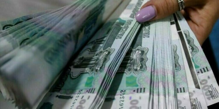 Russian rouble firms versus yuan as state’s forex sales set to rise