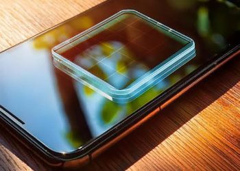 Scientists Develop Transparent Solar Cells that Charge Smartphones through Screens