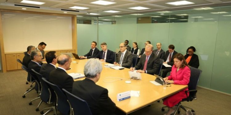 Stay the course on reforms, IMF urges Pakistan