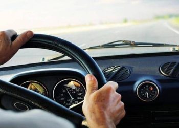 UAE to automatically open a traffic file for residents when they turn 18