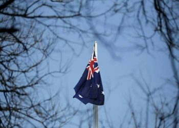 Australia protest forces ship to abort arrival at coal port, 138 arrested