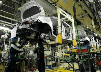 Indus Motor, Ghandhara Tyre temporarily halt production