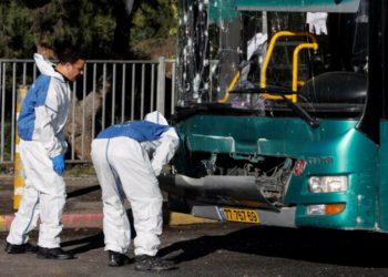 Israeli bus attacked in West Bank, at least eight injured