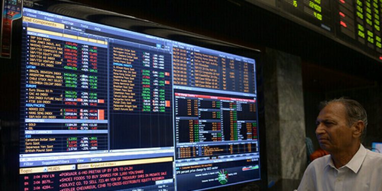 Historic high: KSE-100 crosses 100,000 as investors turn back focus on economy