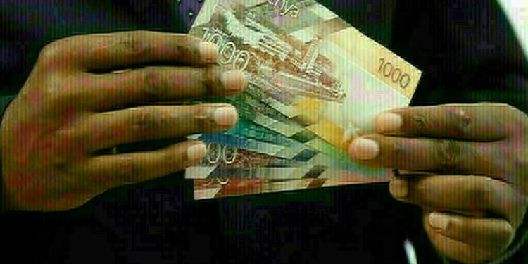 Kenyan shilling stable; central bank dollar sale helps