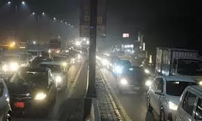 Lahore-Islamabad Motorway & GT Road Completely Blocked Due to Protest