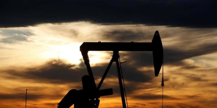 Oil prices climb 1% to two-week high as Ukraine war intensifies