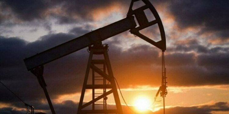 Oil prices on track for weekly loss as Chinese demand wanes