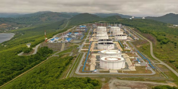 Oil steadies as Sverdrup field restart counters geopolitical concerns