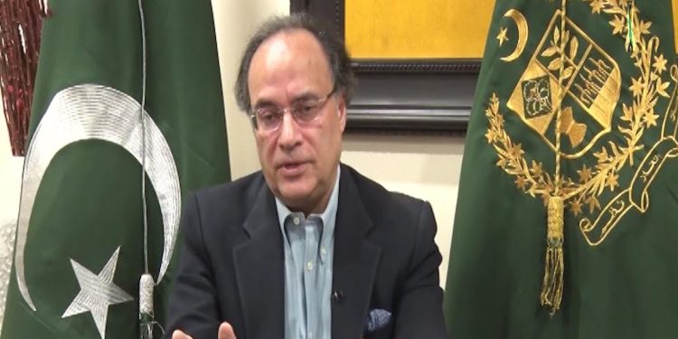 Pakistan discusses $7bn bailout reform agenda with IMF in unusual talks