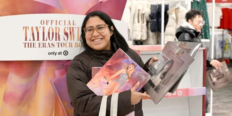 Photos show Taylor Swift fans lining up for 'The Eras Tour Book' at Target on Black Friday