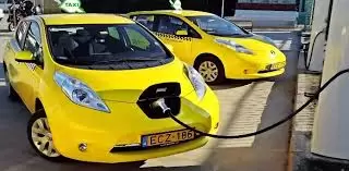 Sindh Govt Launches E-Taxi Program to Empower Youth