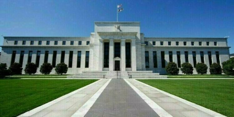 US yields extend rise after retail sales data