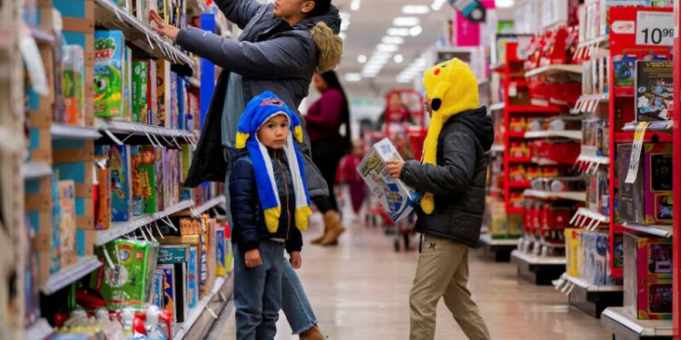 Uncertainty clouds holiday shopping season after mixed forecasts from Walmart, Target