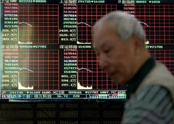 China stocks slide as policy pledges fail to impress investors