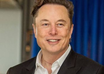 Elon Musk Becomes World’s Richest Person with $500 Billion Net Worth