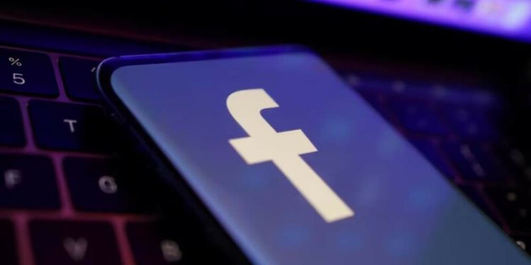 Facebook, Instagram down for thousands of users, Downdetector shows