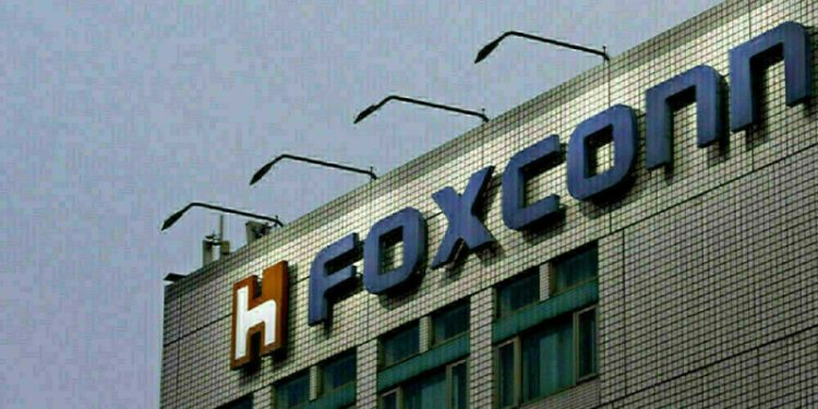 Foxconn interest in Nissan on hold amid Honda merger talks