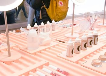 Glossier's new CEO said listening to customers on these 3 things helped her overhaul the beauty company