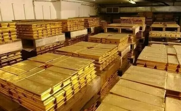 Gold price per tola decreases Rs800 in Pakistan