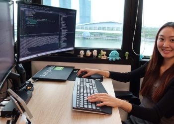 I'm a computer science major and I rejected the hustle for FAANG jobs. I don't regret starting small.