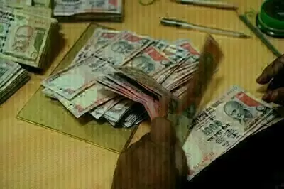 India bond yields inch up, benchmark holds near key level