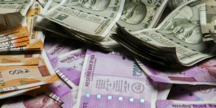 Indian rupee expected to round off difficult month on a muted note - Markets