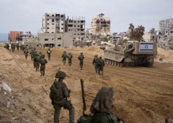 Israel denies its forces have gone past Syria buffer zone