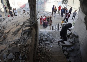 Israeli attacks on Gaza residential areas kill at least 29