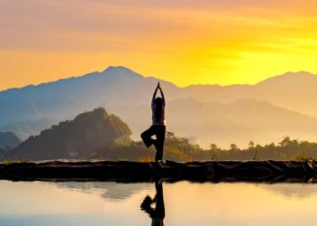 I've visited 94 countries. I always follow these 4 money-saving tips when I travel.