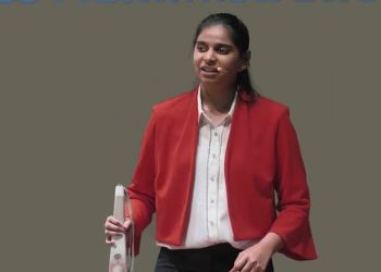 Laiba Ghanyani Makes History as IBA’s First Visually Impaired Graduate in 70 Years