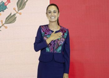 Mexican and Colombian presidents discuss migration, Latin American unity