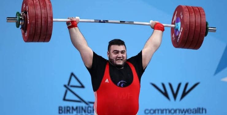 Nooh Dastagir Butt Creates History at Asian Powerlifting Championship