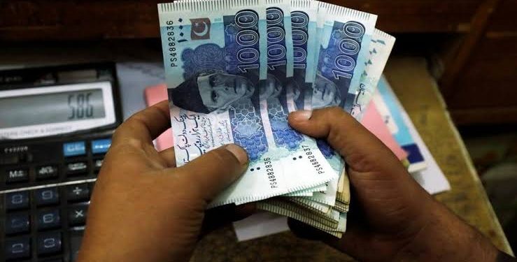 Salaried Class Pays Nearly Rs. 200 Billion in Taxes