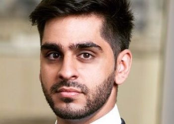 This 28-year-old went from summer intern to McKinsey partner in 7 years. This is what helped him progress.