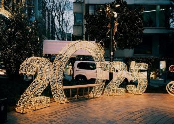 small steps and consistency can lead you to your goals in 2025 photo pexels